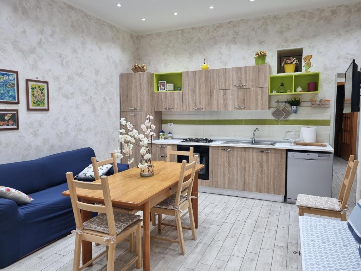 Casa Vacanza Sweet Home 지아르디니낙소스 외부 사진