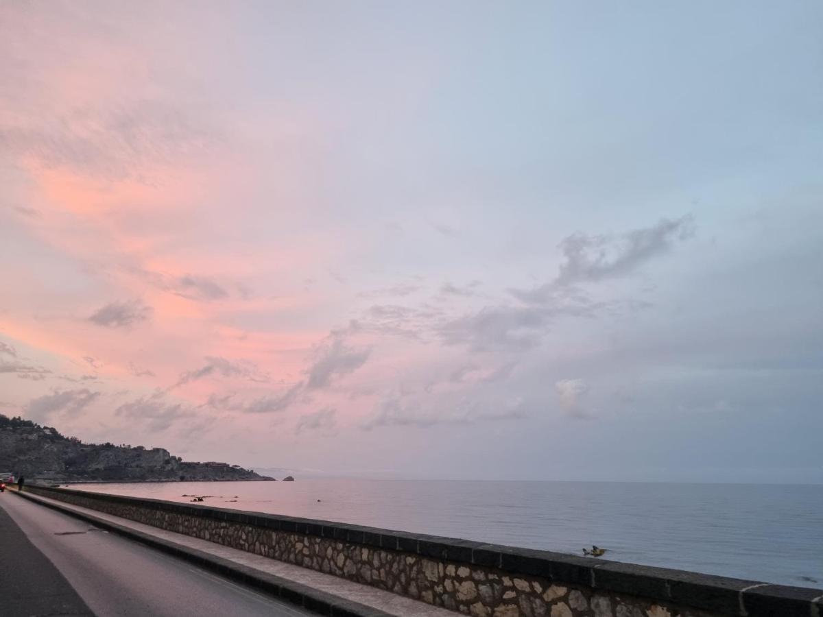 Casa Vacanza Sweet Home 지아르디니낙소스 외부 사진