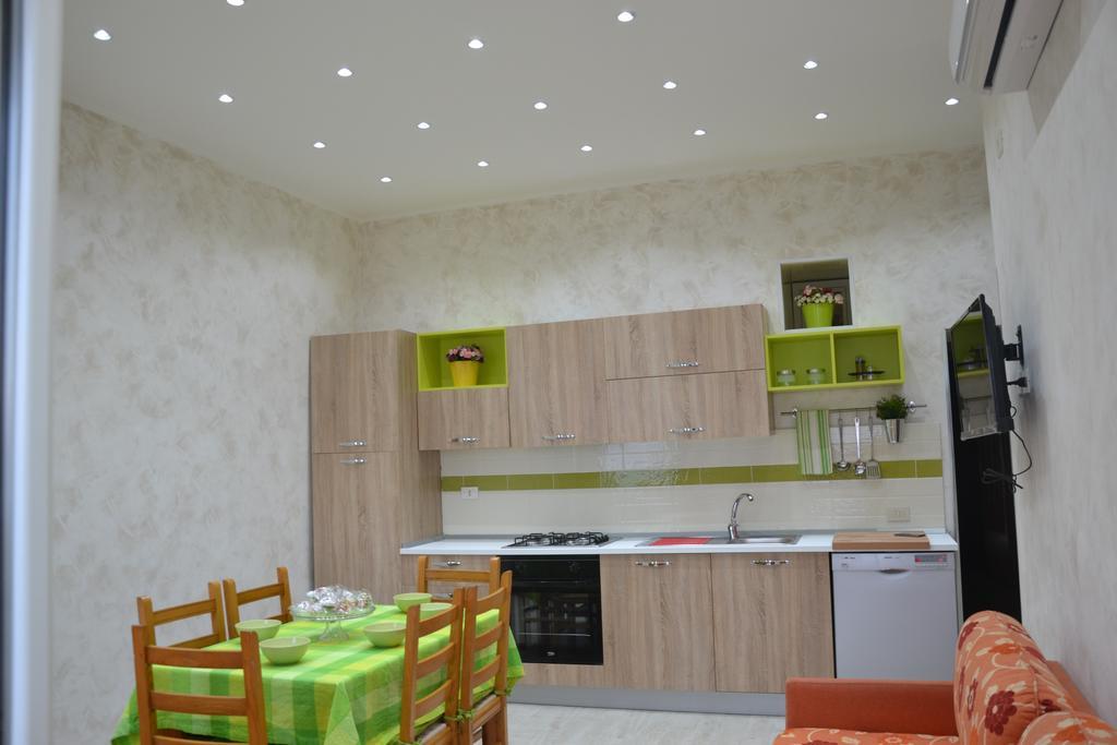 Casa Vacanza Sweet Home 지아르디니낙소스 외부 사진