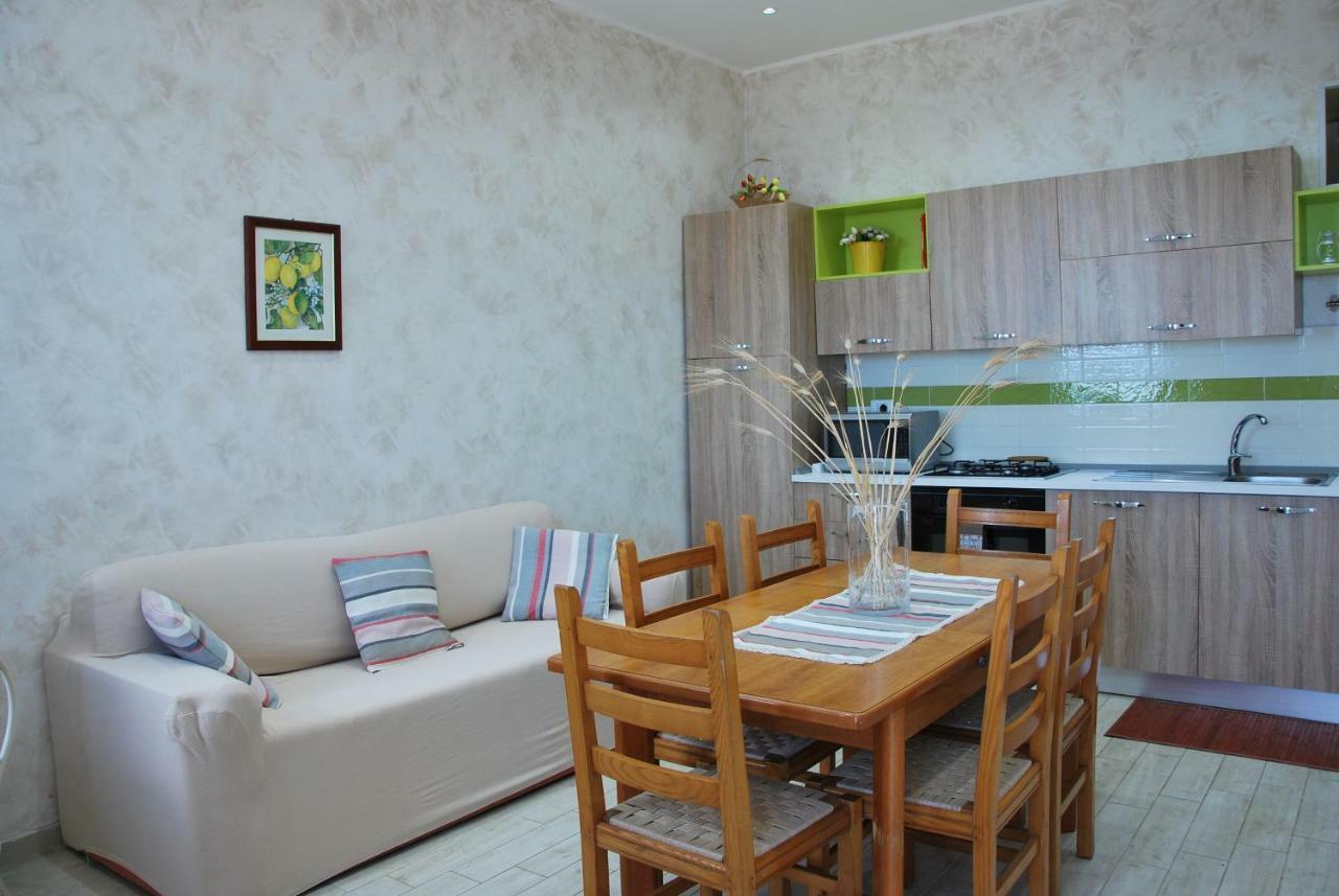 Casa Vacanza Sweet Home 지아르디니낙소스 외부 사진